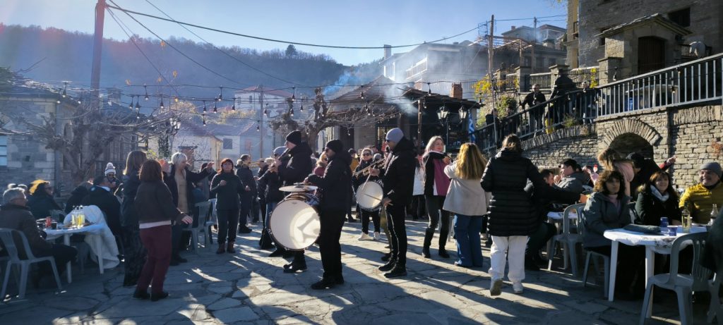 Γουρουνοχαρά: Ένα χριστουγεννιάτικο έθιμο στο παραδοσιακό χωριό της Καλλονής Γρεβενών