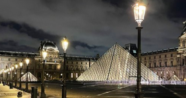 LOUVRE