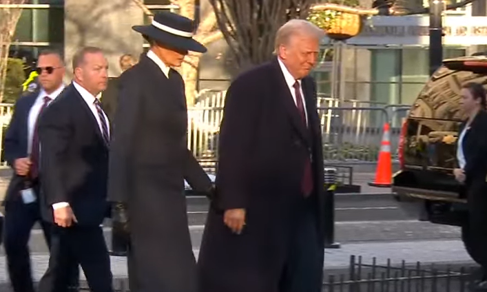 TRUMP MELANIA 4