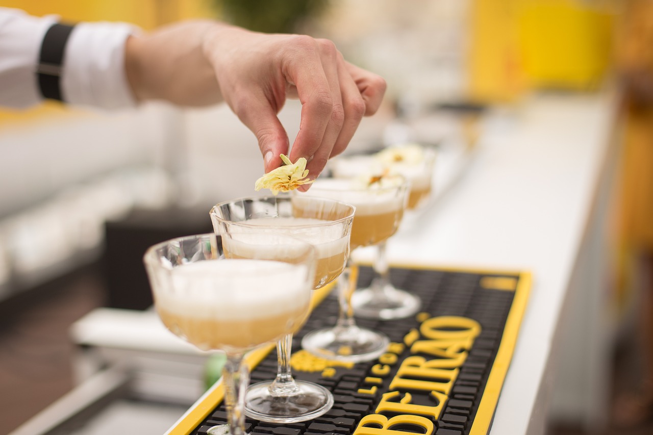 bar cocktail servitoros
