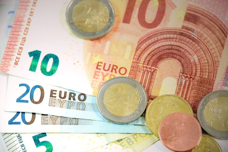 Χρήματα euro ευρω