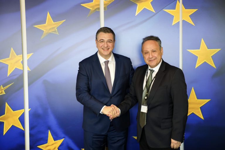Συναντηση Αγγελούση Τζιτζικώστα στις Βρυξέλλες