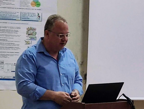 kostas papazaxos