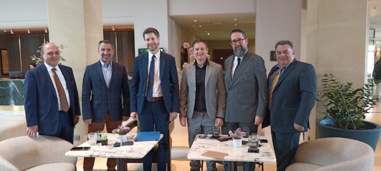 33o forum hyatt lobby rokos oikonomoy botsaris karasavvidis