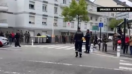 astynomia Nantes epithesi maxairi sxoleio gallia