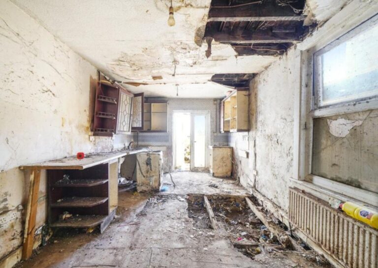 Εγκαταλελειμμένο σπίτι στο Λονδίνο πώληση 1 εκ. λίρες