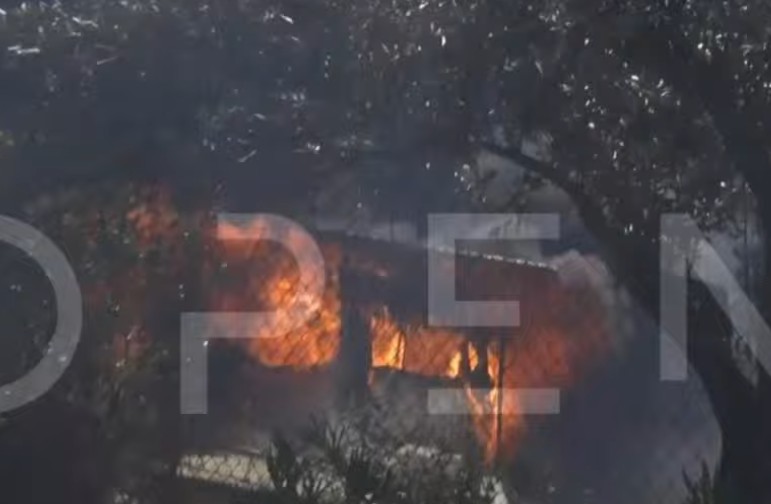 Φωτιά σε σπίτι Θυμάρι Παλαιά Φώκαια