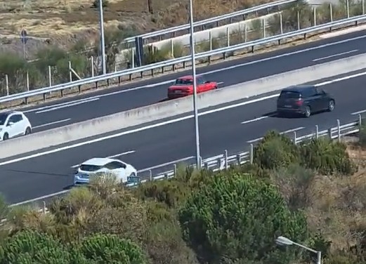 Αυτοκίνητο κινείται ανάποδα στην ΕΟ