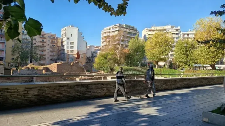 Θεσσαλονίκη Αφαίρεση Κάγκελα Ναυαρίνου