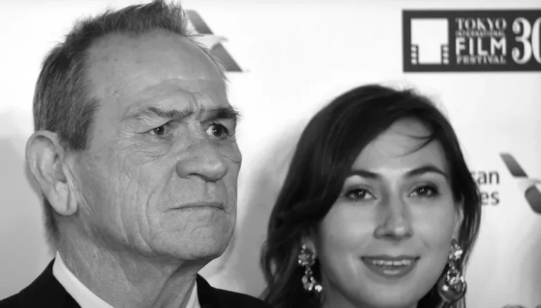 Tommy Lee Jones' and daughter Victoria