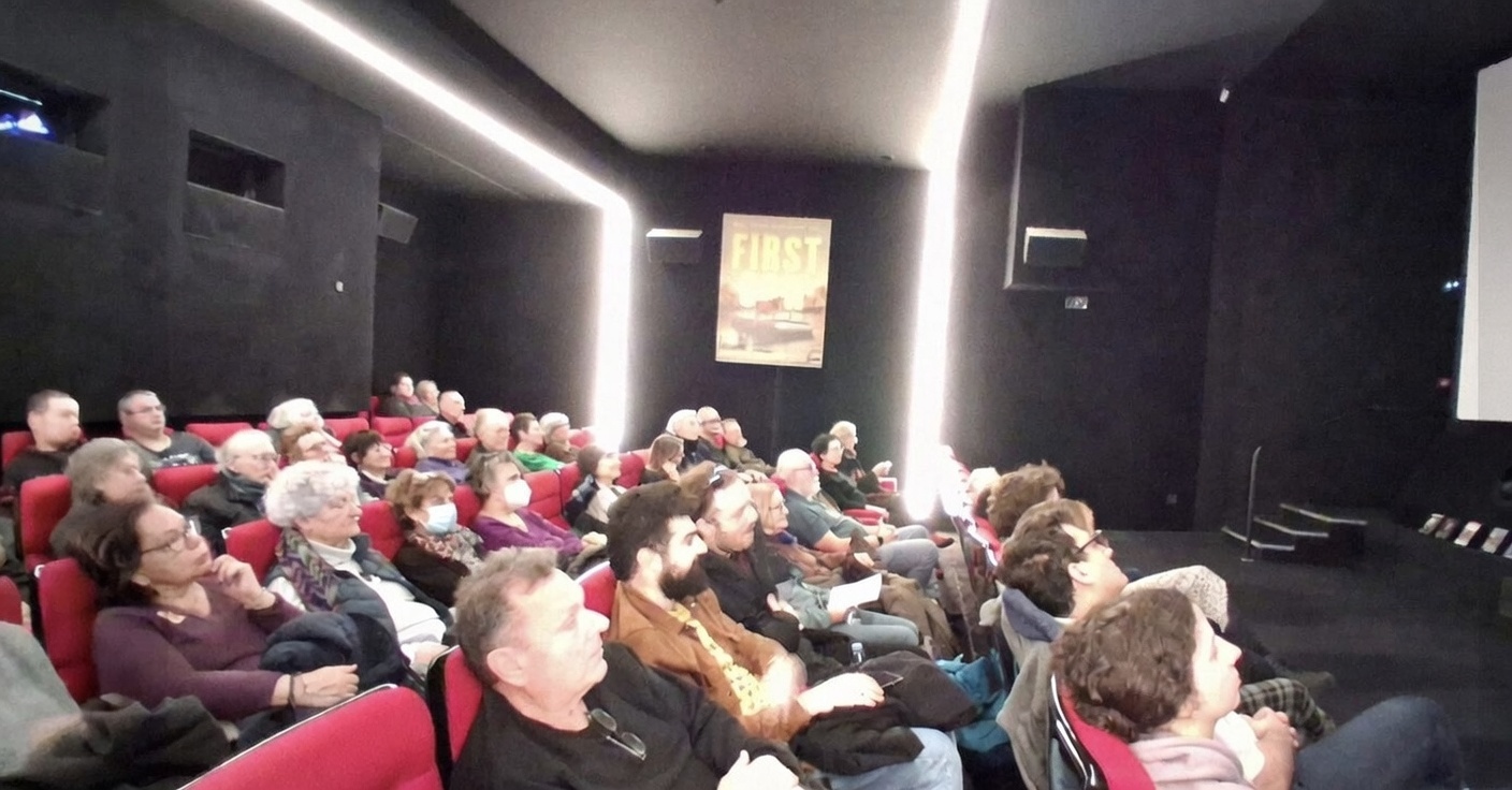 Παρίσι cinena le grand action projection le prototype