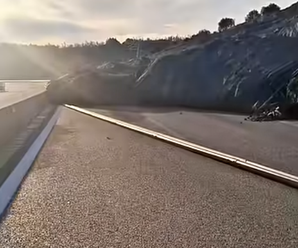 Μεγάλη κατολίσθηση στην Ιονια Οδό
