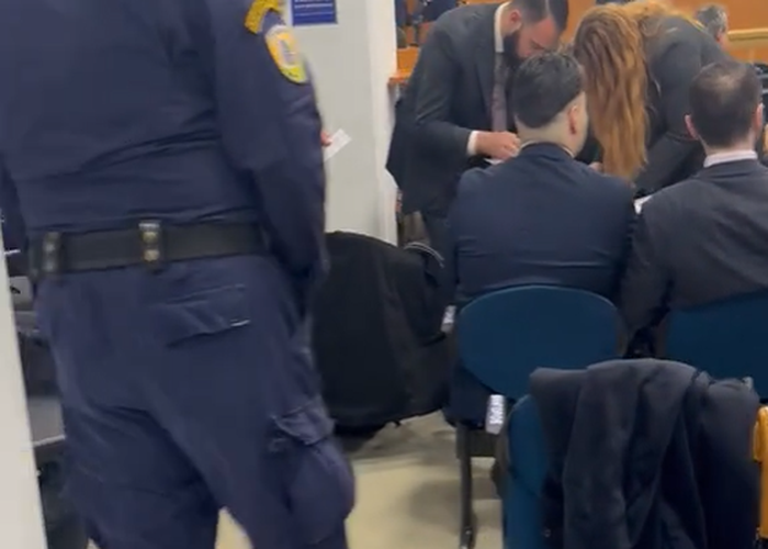 Βίντεο Κωνσταντοπούλου από τη δικαστική αίθουσα Τέμπη