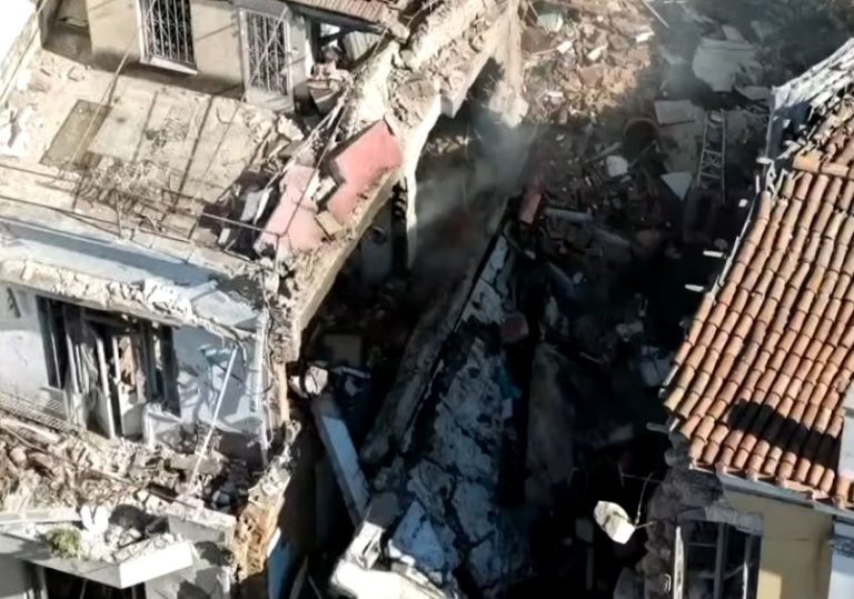 Έκρηξη σε κτήριο στην Πλάκα