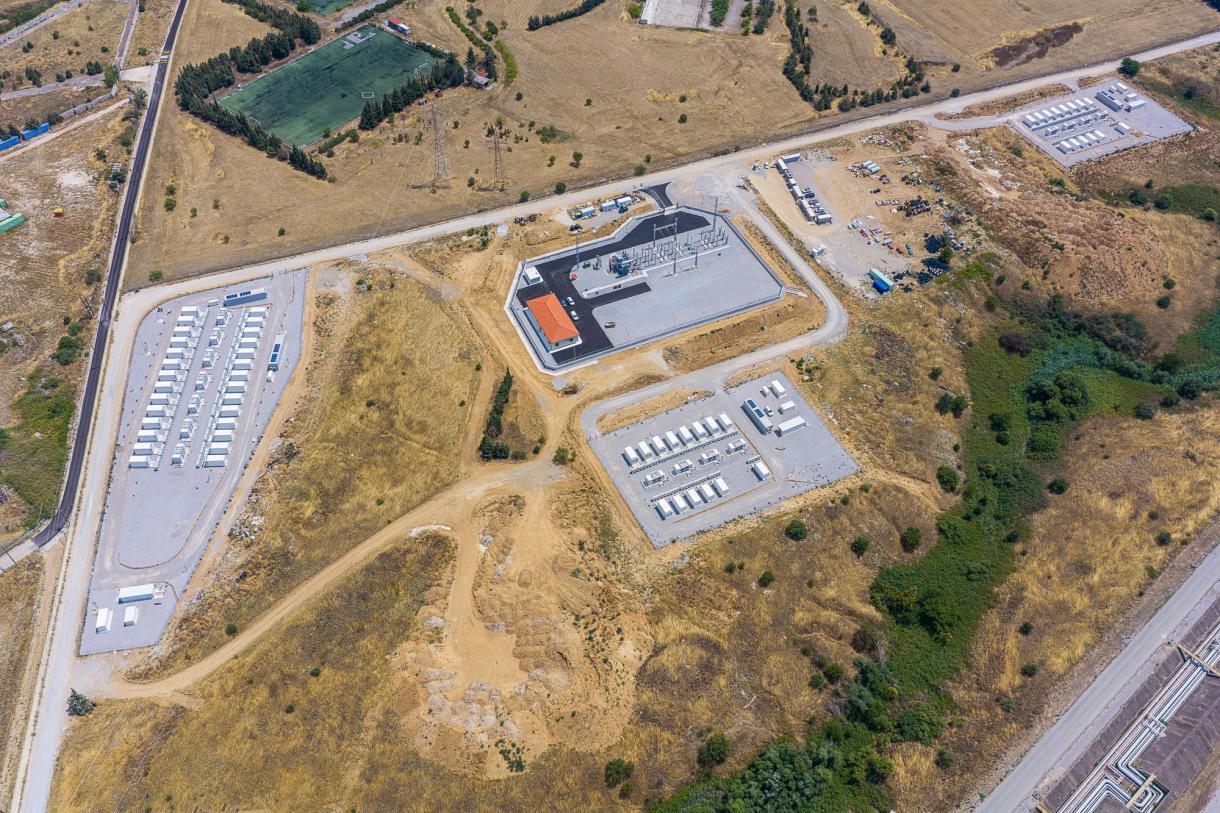 Στη Θεσσαλονίκη το πρώτο πάρκο μπαταριών της HELLENiQ ENERGY